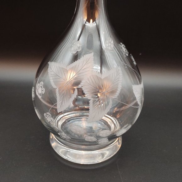 Heavy Crystal Glass Carafe - Picture 7 of 11